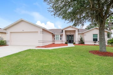 102 ASHLEY LOOP DAVENPORT, FL 33837